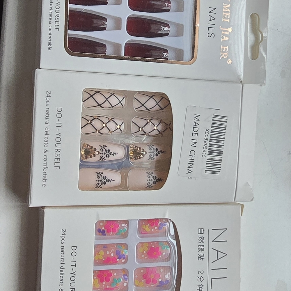 Nail Bundle- Elegant Nail Art Set - Gold and Pink, Red And Multi Colors